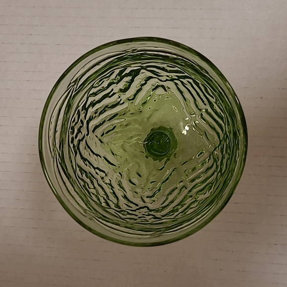 Set of 4 Vintage Green Glasses - Picture 8 of 15